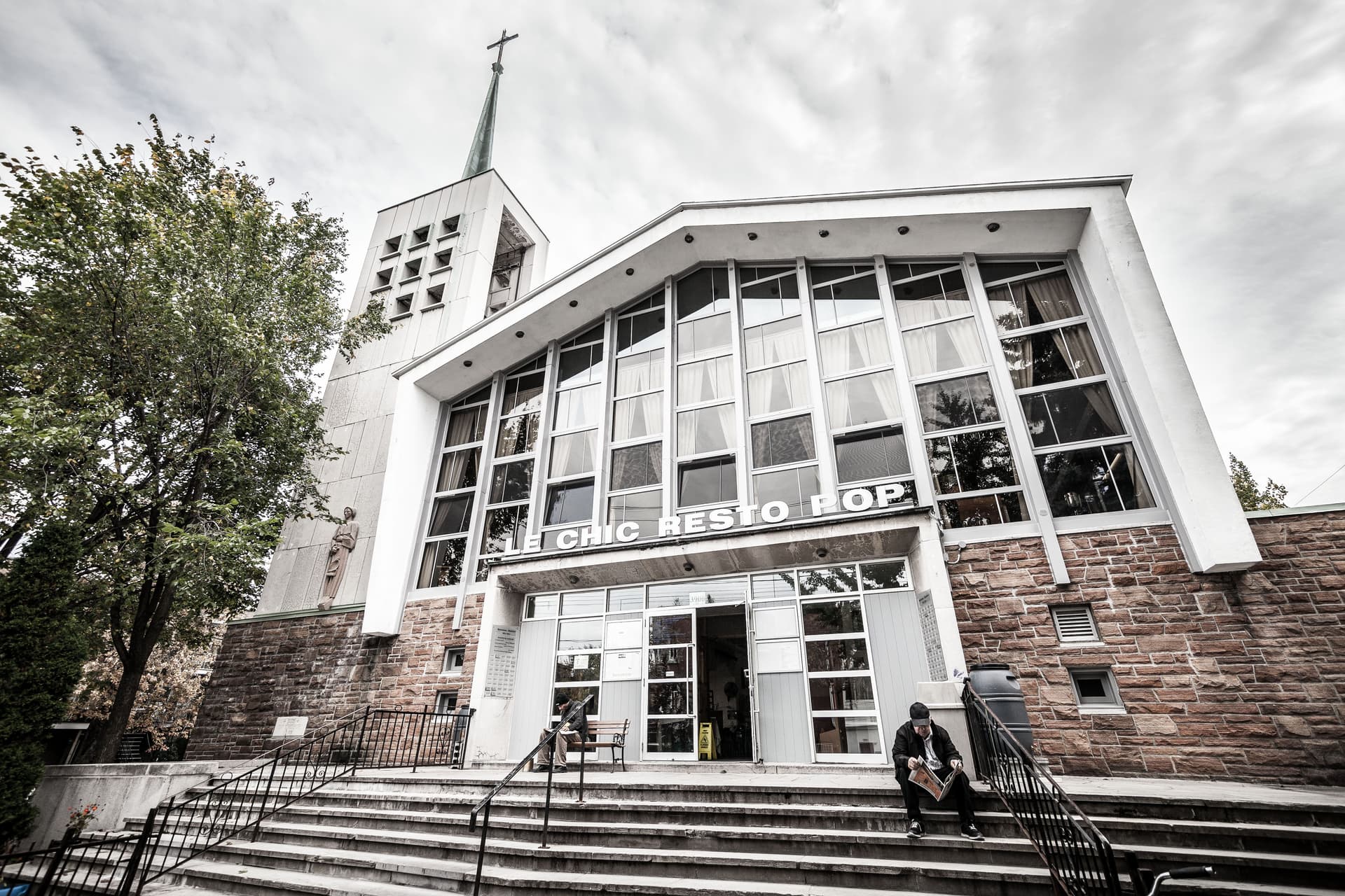 Rayside Labossière Architecture et urbanisme en 2000 Ron Rayside et le Chic Resto Pop